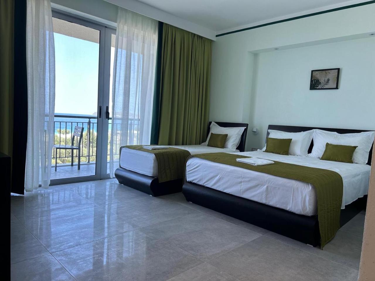 Hotel Borshi Bagian luar foto